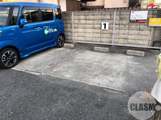 16/28 駐車場