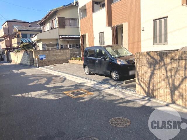 20/30 駐車場