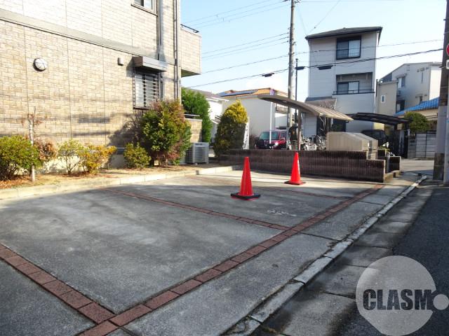 2/10 駐車場