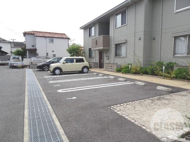 2/10 駐車場