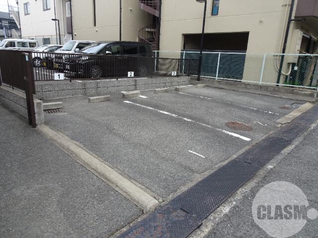 2/7 駐車場