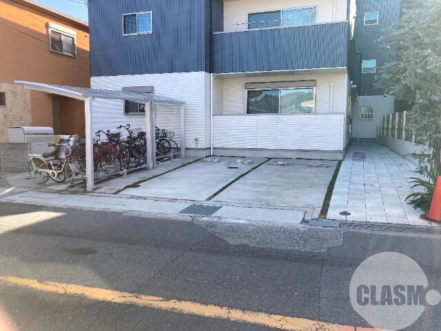2/7 駐車場
