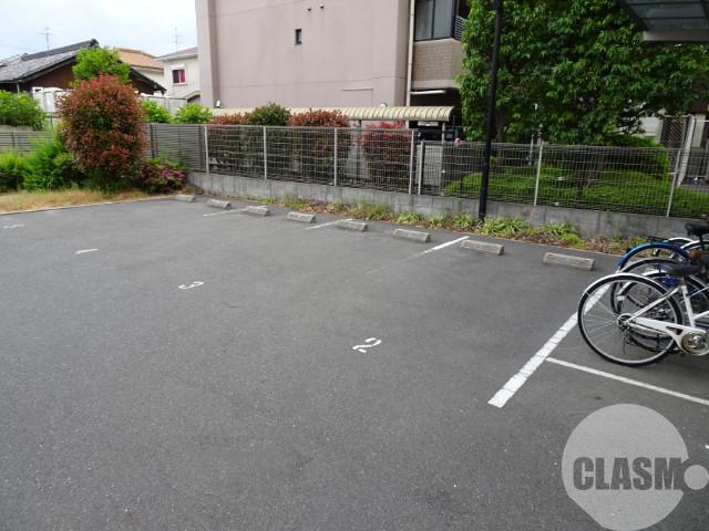 2/10 駐車場