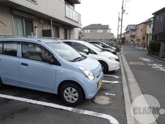 22/30 駐車場