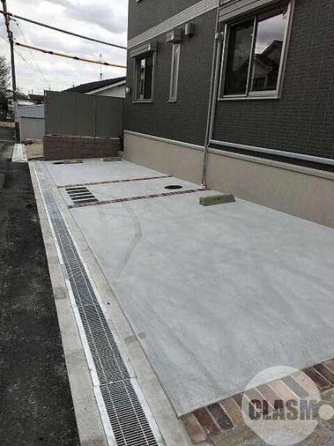 21/26 駐車場