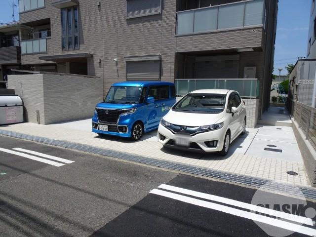 22/29 駐車場