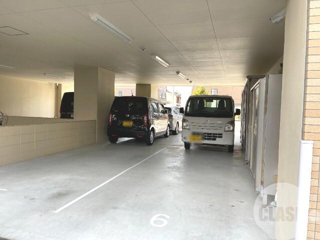 6/11 駐車場