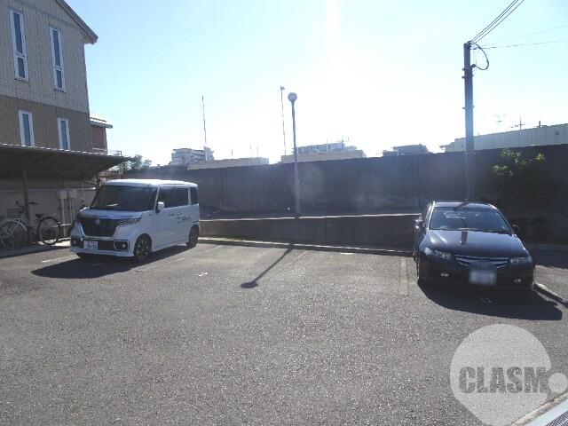 21/30 駐車場