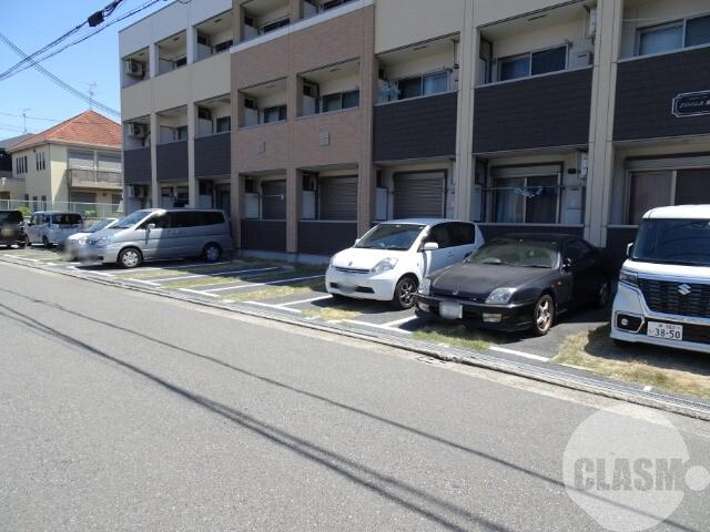 2/13 駐車場