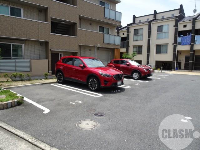 22/30 駐車場