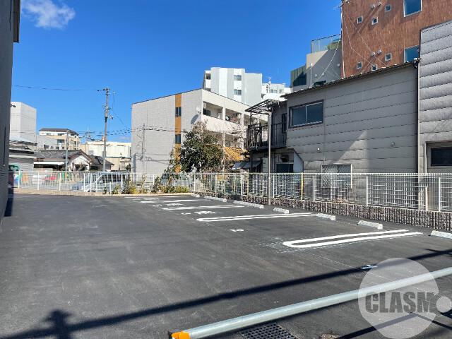 22/30 駐車場