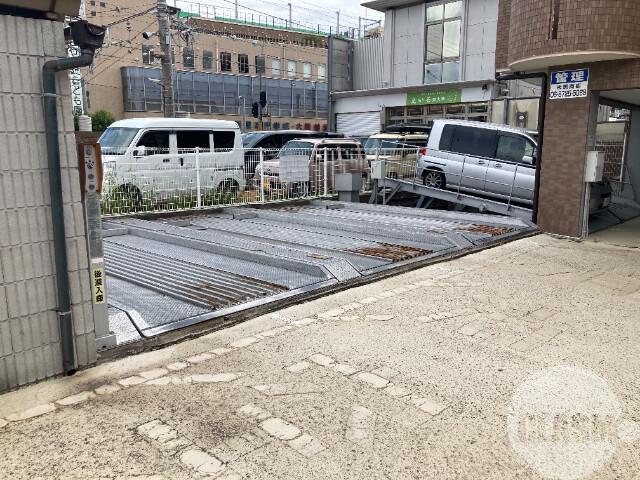 2/7 駐車場