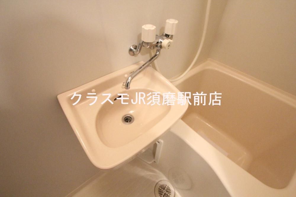 13/30 洗面