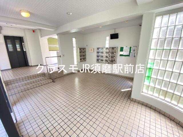 22/30 エントランス