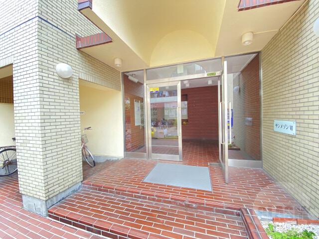 17/24 エントランス