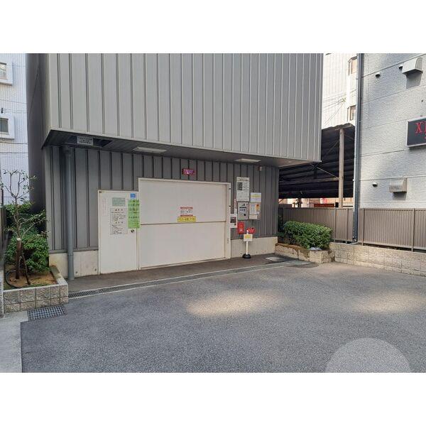 16/19 駐車場