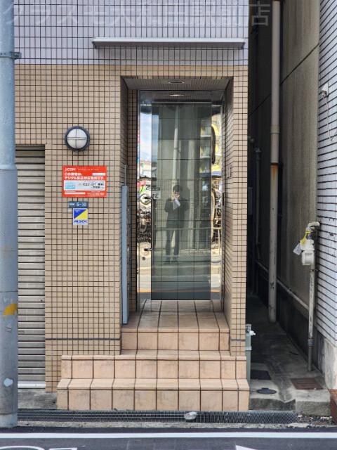 3/7 エントランス