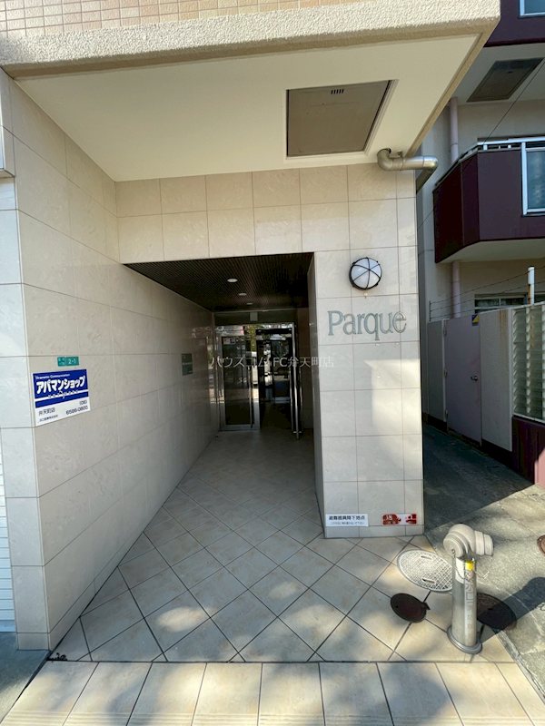 19/24 エントランス