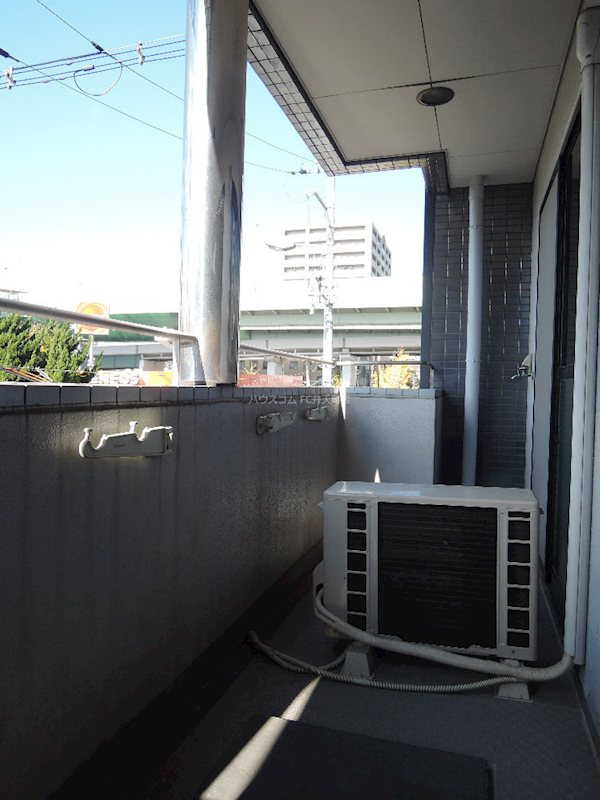13/22 バルコニー
