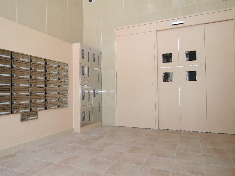 15/21 エントランス