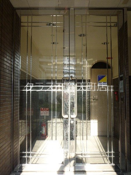 15/20 エントランス