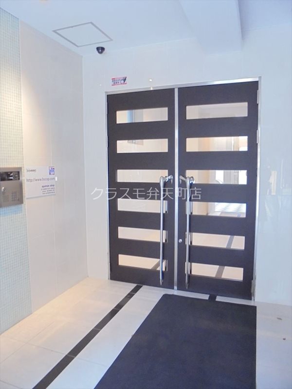 15/22 エントランス