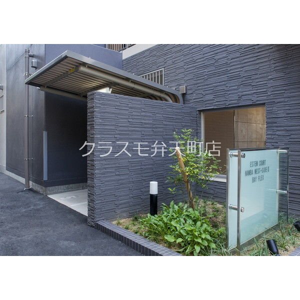 14/22 エントランス