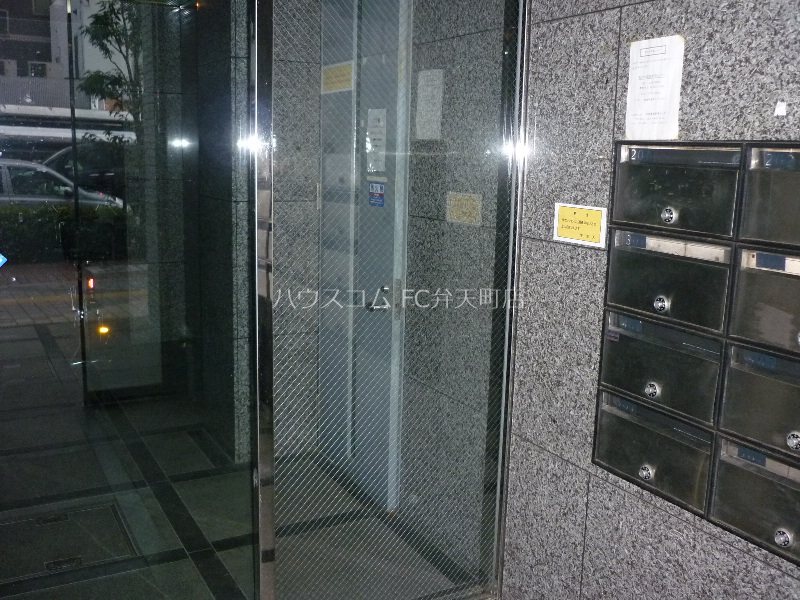 14/18 エントランス