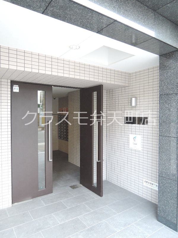 14/19 エントランス