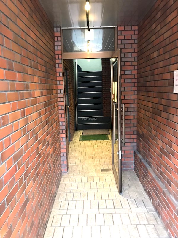 15/20 エントランス