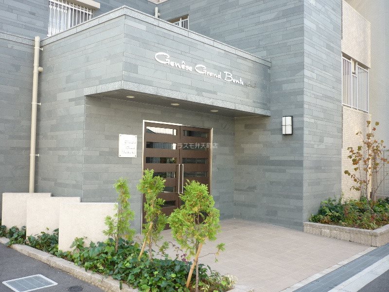 20/25 エントランス