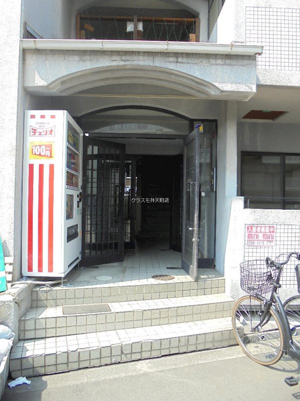 17/22 エントランス