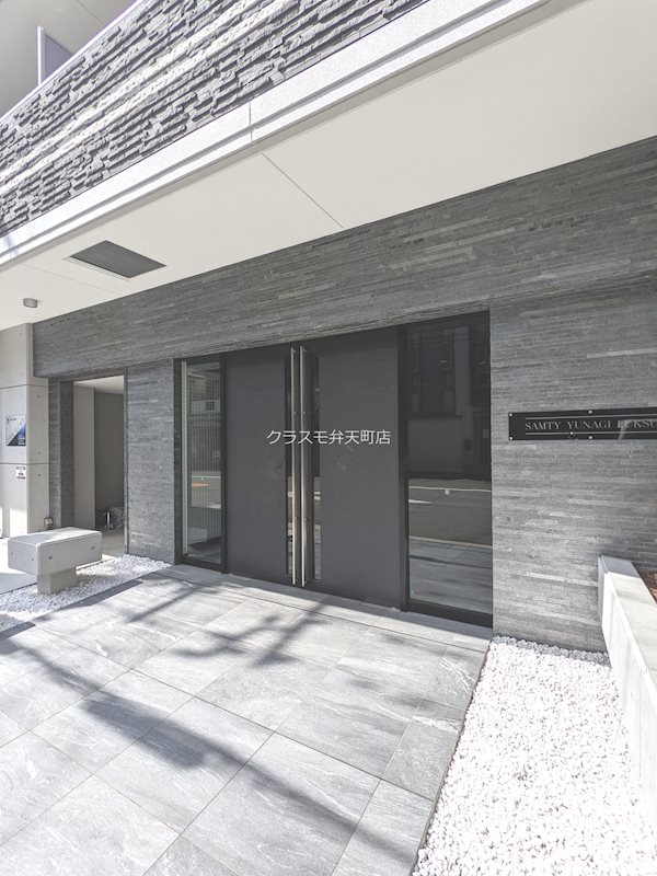 19/24 エントランス