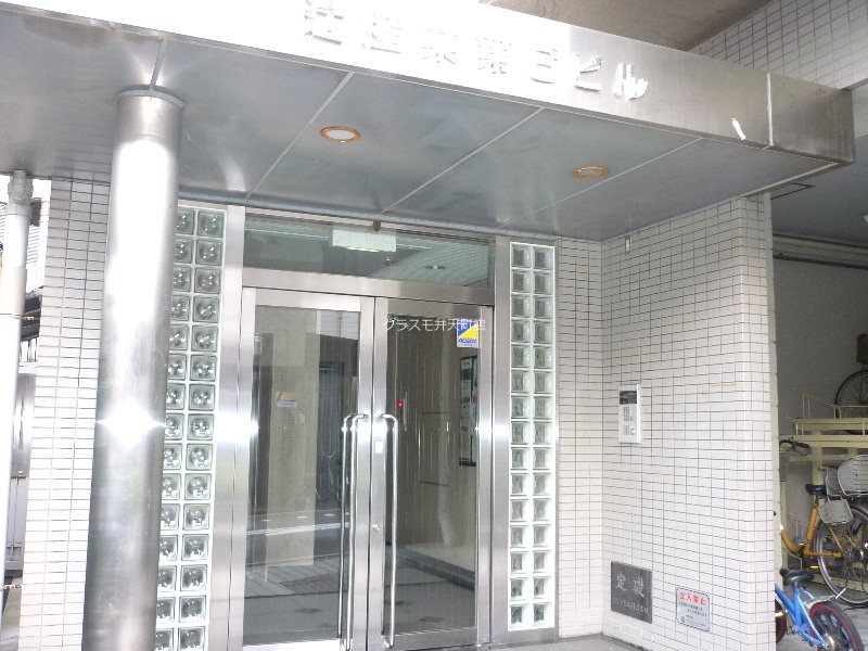 19/24 エントランス