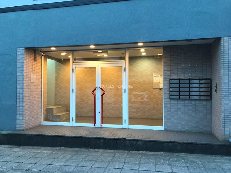 15/20 エントランス