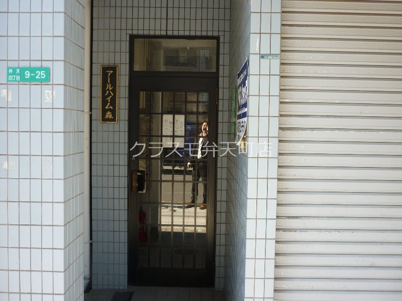 14/19 エントランス