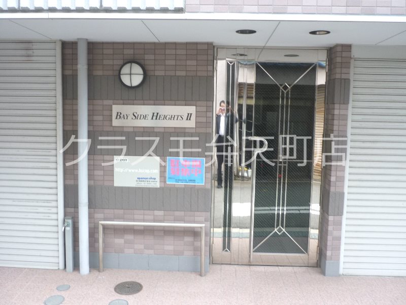 14/19 エントランス