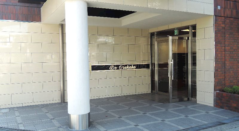 19/25 エントランス