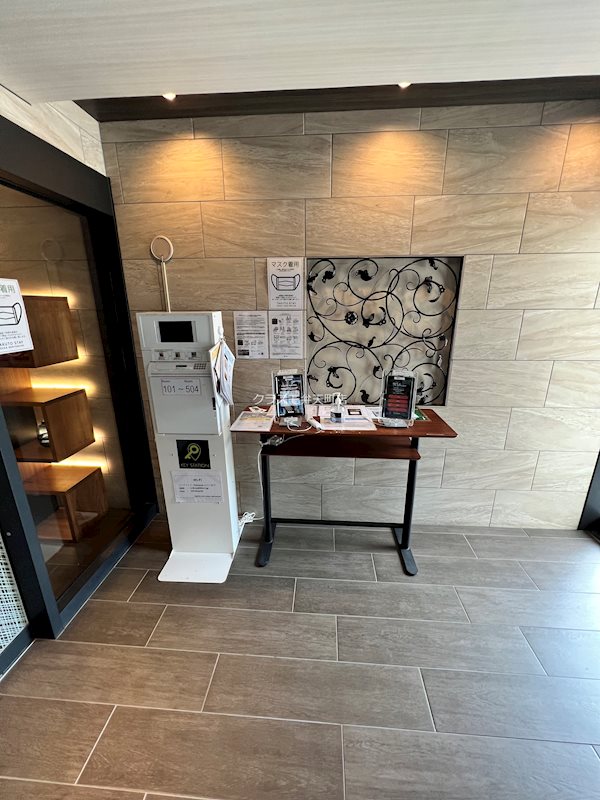 17/22 エントランス