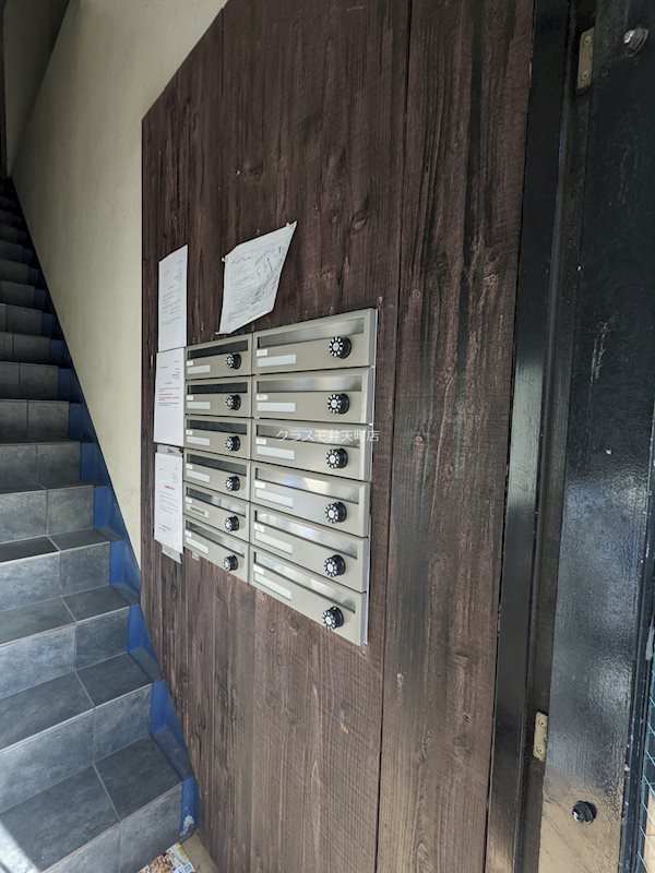 15/22 エントランス