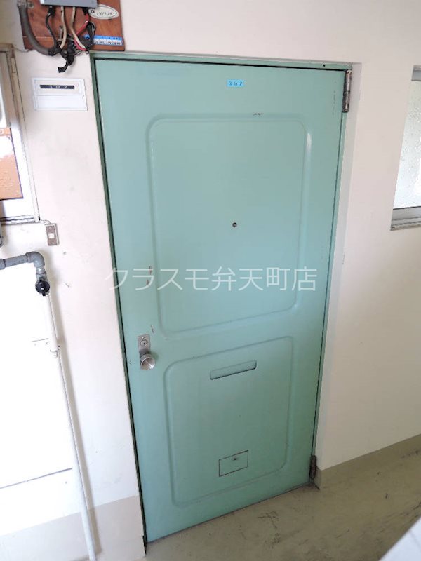 14/19 エントランス