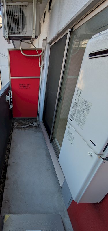 19/24 エントランス