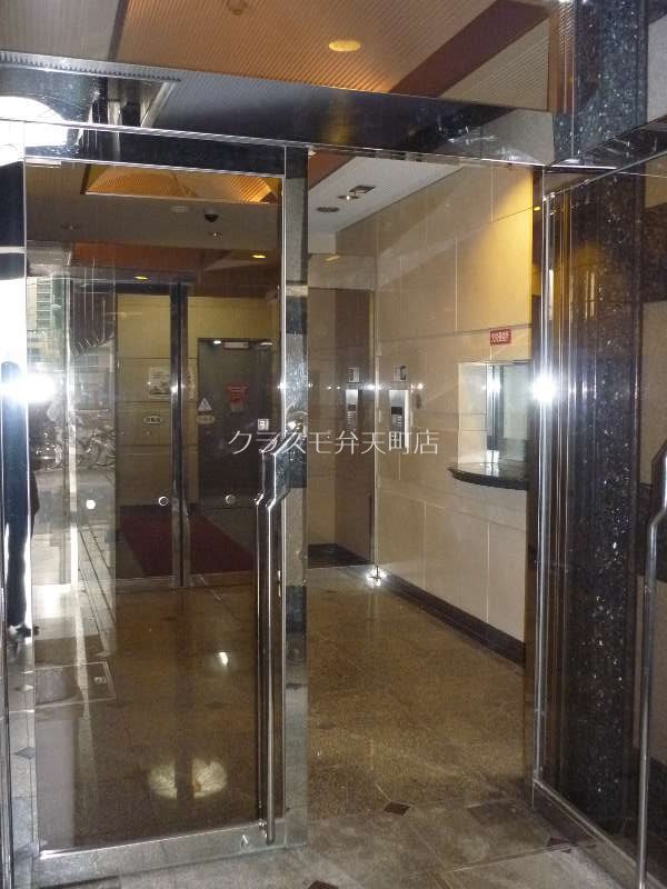 14/20 エントランス