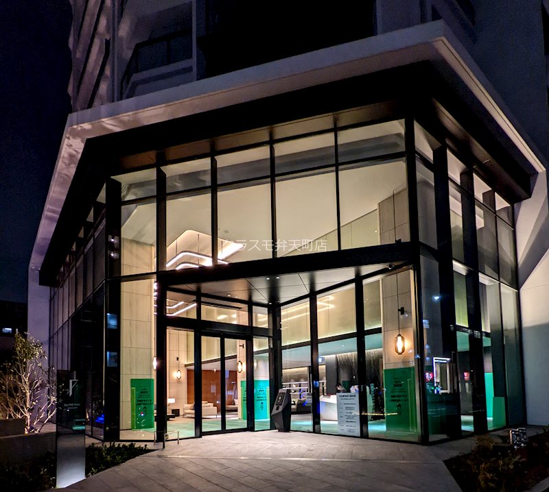 22/30 エントランス