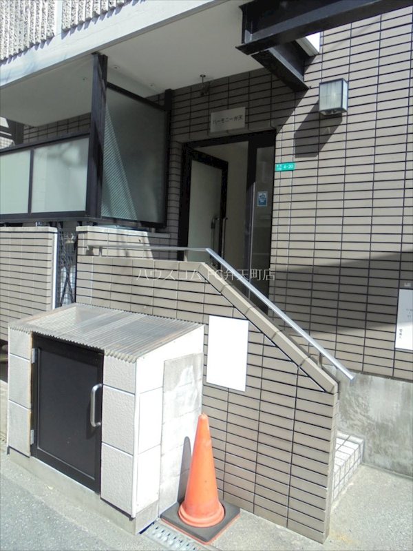 15/20 エントランス