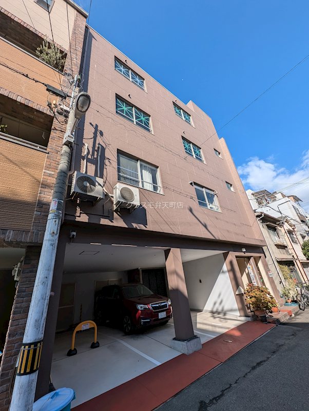 21/26 エントランス