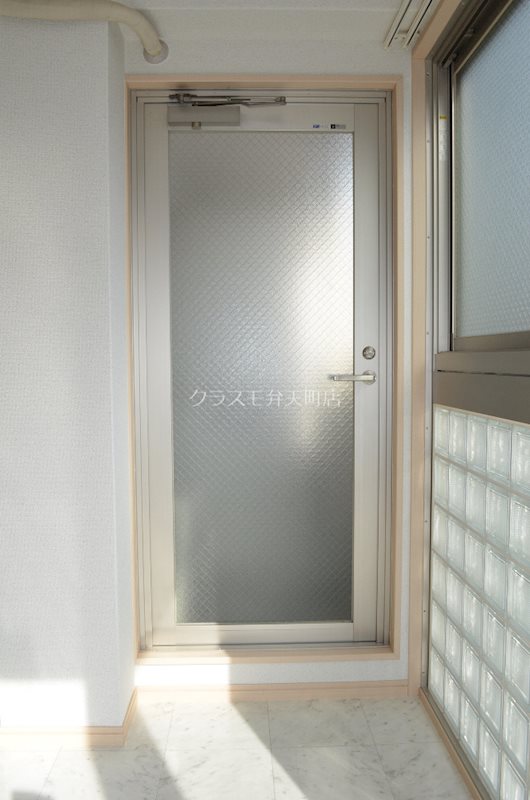 13/21 バルコニー