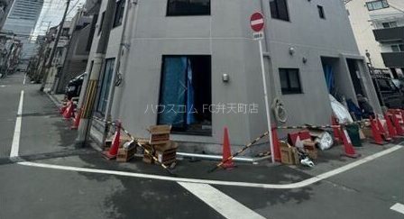 14/22 エントランス