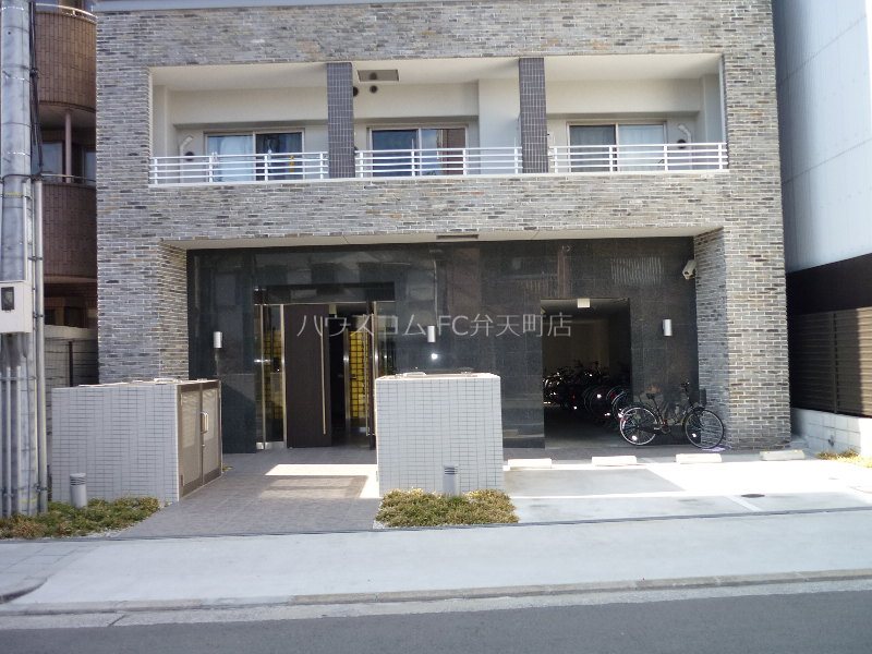 19/24 エントランス