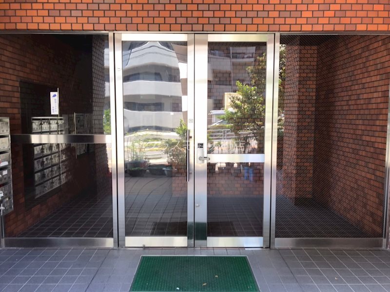 14/22 エントランス